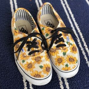 Size 8.5 Sunflower Authentic Vans